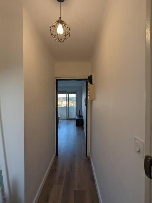 Appartment - Vue Imprenable Sur La Cite Medievale - Parking Gratuit - Climatise Carcassone Exterior photo